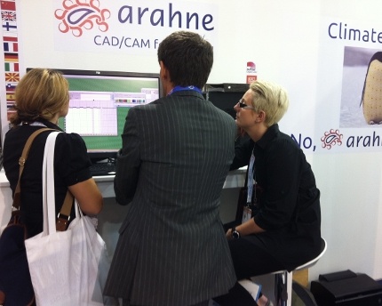 demonstrating the weave editor